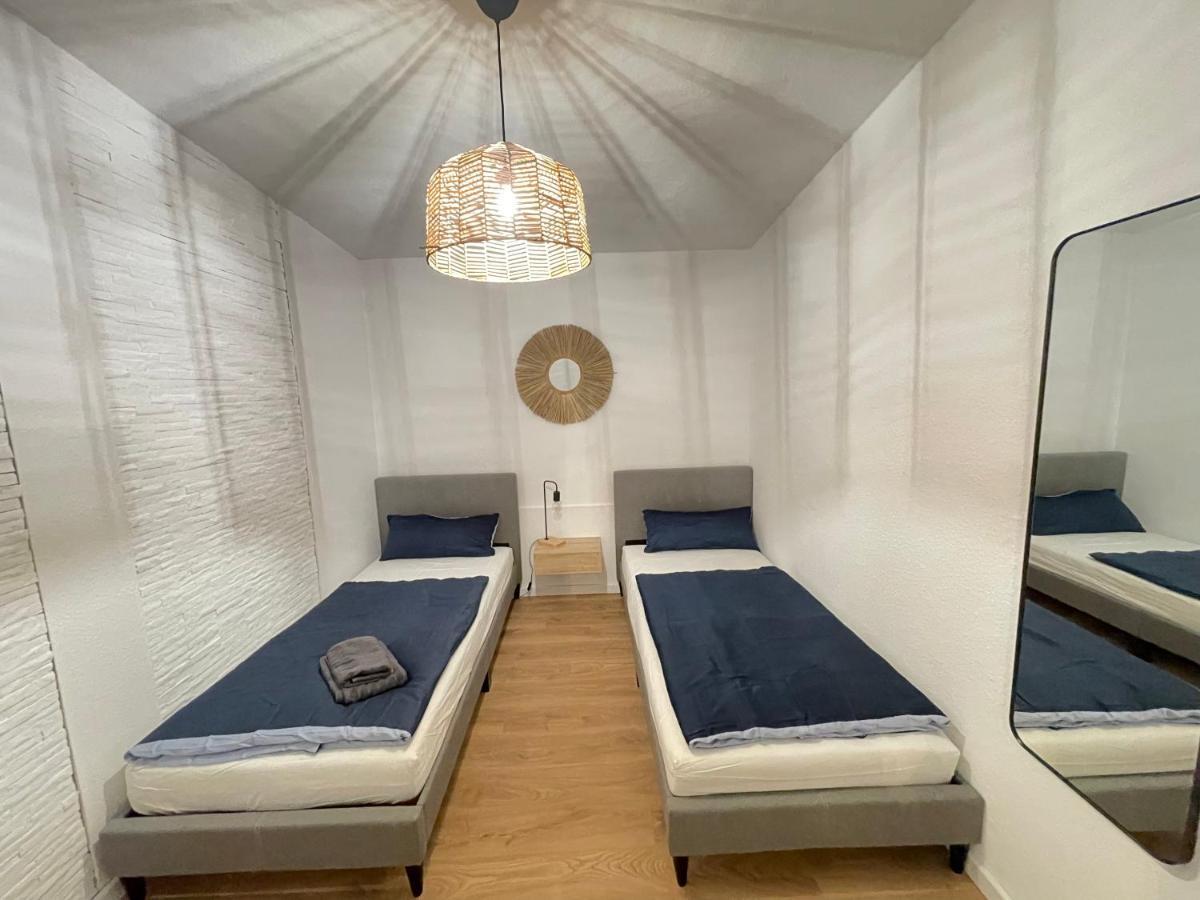 150Qm - 5 Rooms - Free Parking - Mallibase Apartments Ανόβερο Εξωτερικό φωτογραφία